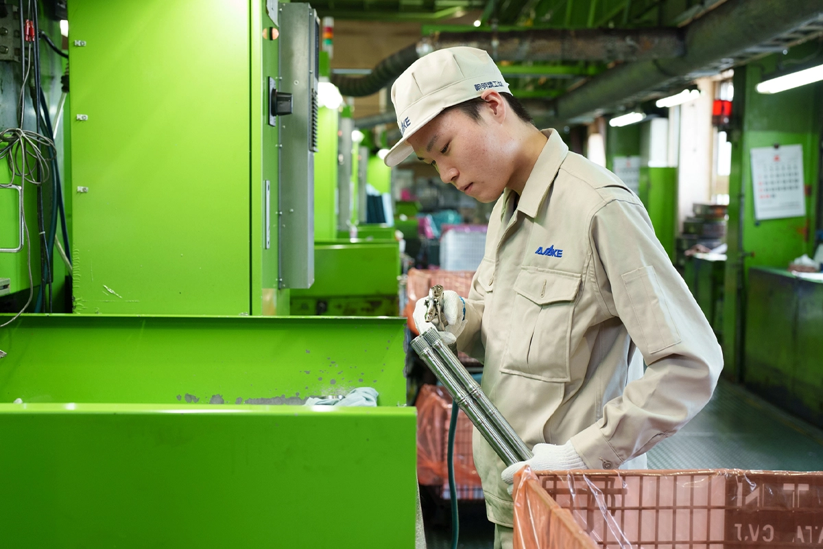 自動車用量産部品の製造